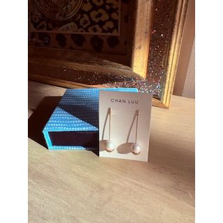 Consignment03 Chan Luu Pearl Earrings