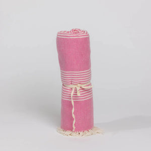 Hat Attack Classic Beach Throw in Pink