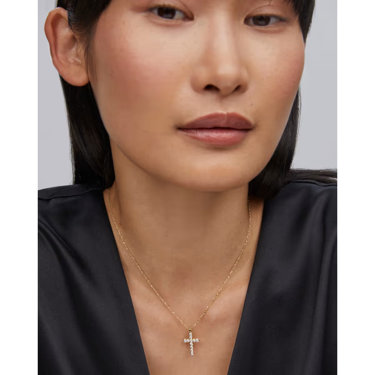 Kendra Scott Cross Crystal Pendant Necklace in White CZ