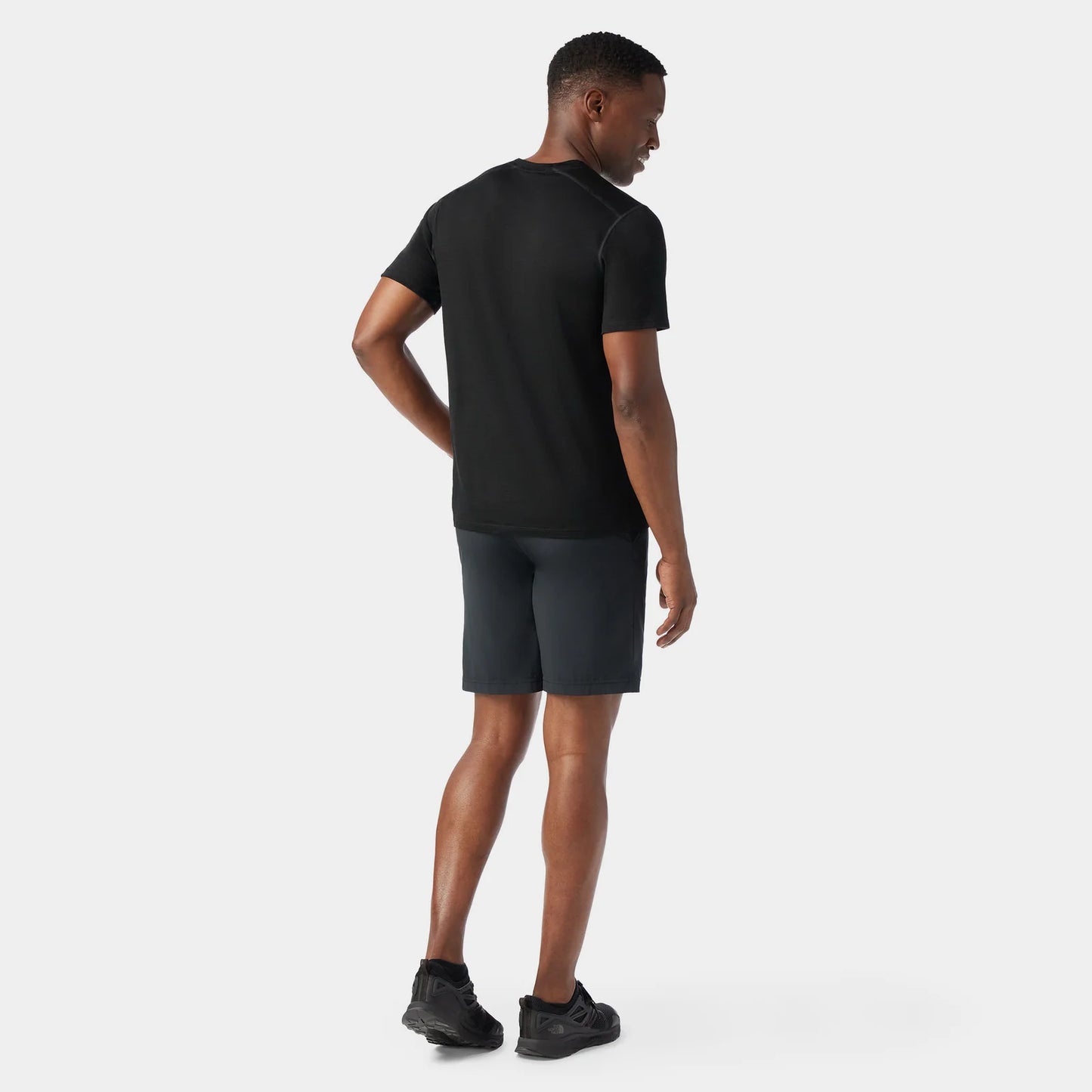 Smartwool Men's Merino Short Sleeve Tee in Black