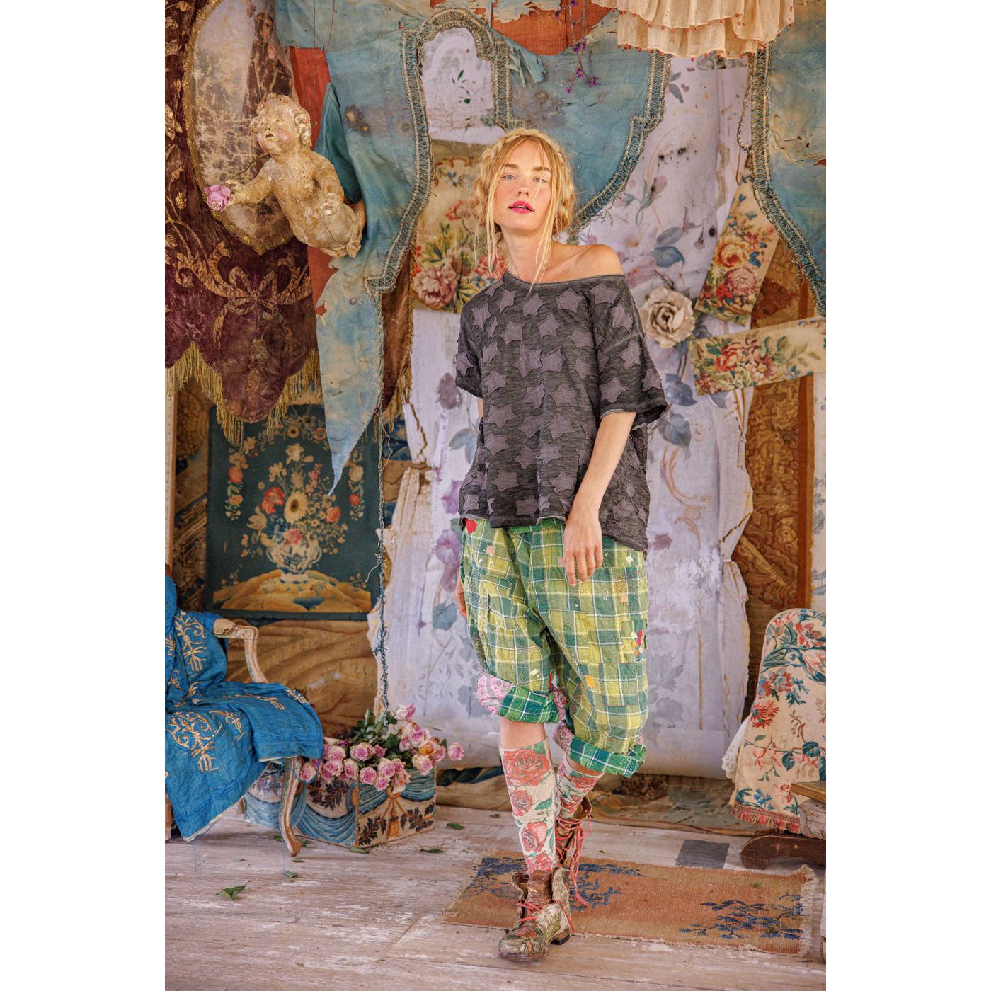 Magnolia Pearl Little Star Appliqué Tee in Twilight