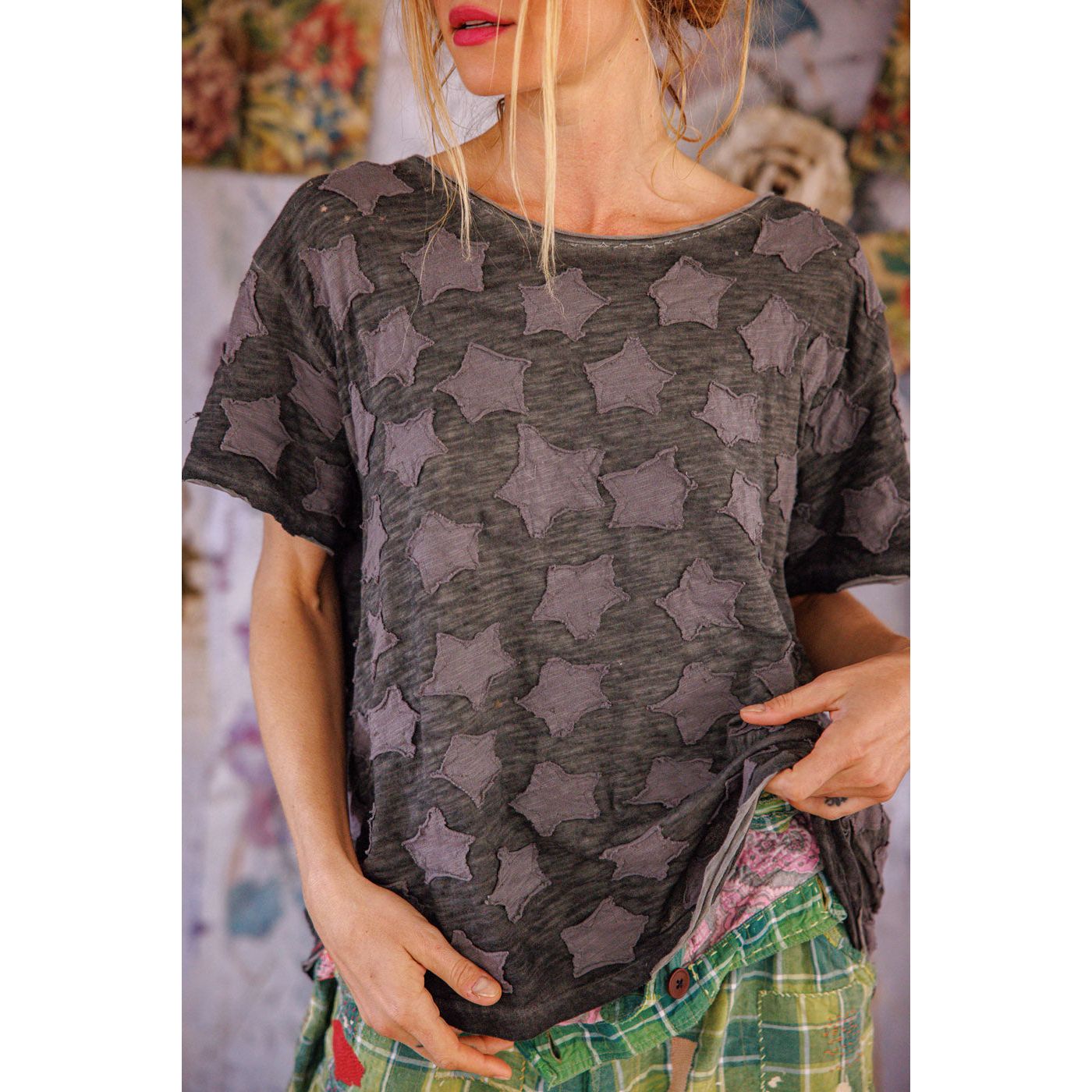 Magnolia Pearl Little Star Appliqué Tee in Twilight