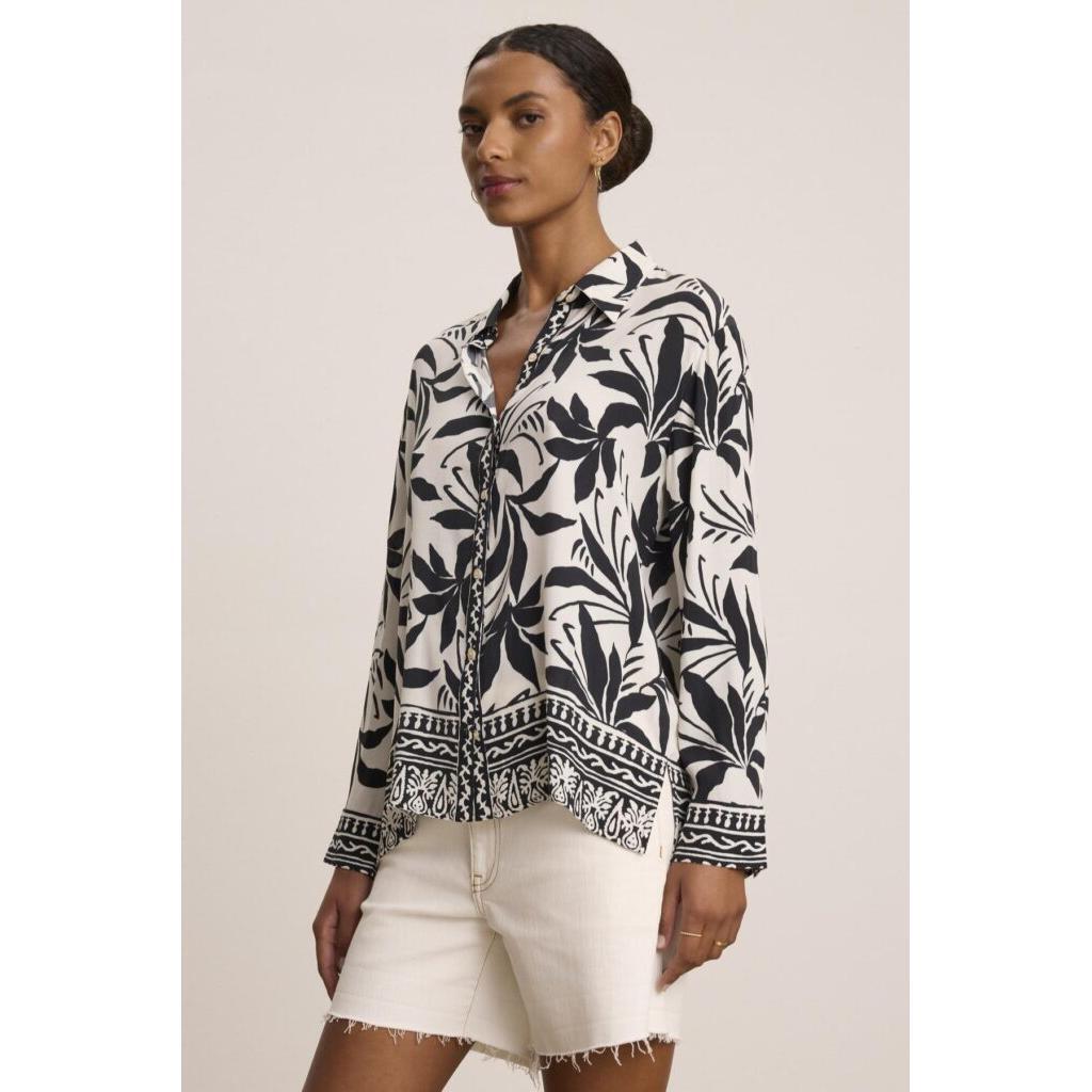 Velvet by Graham & Spencer Sienna Fiji Print Blouse