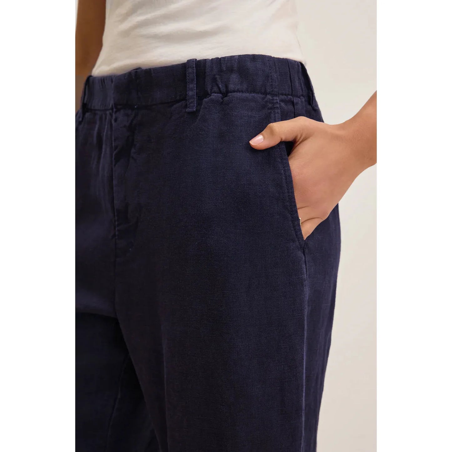 Velvet by Graham & Spencer Taylor Heavy Linen Pant in Navy