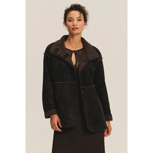 Velvet by Graham & Spencer Shona Sherpa Reversible Jacket in Black/Brown