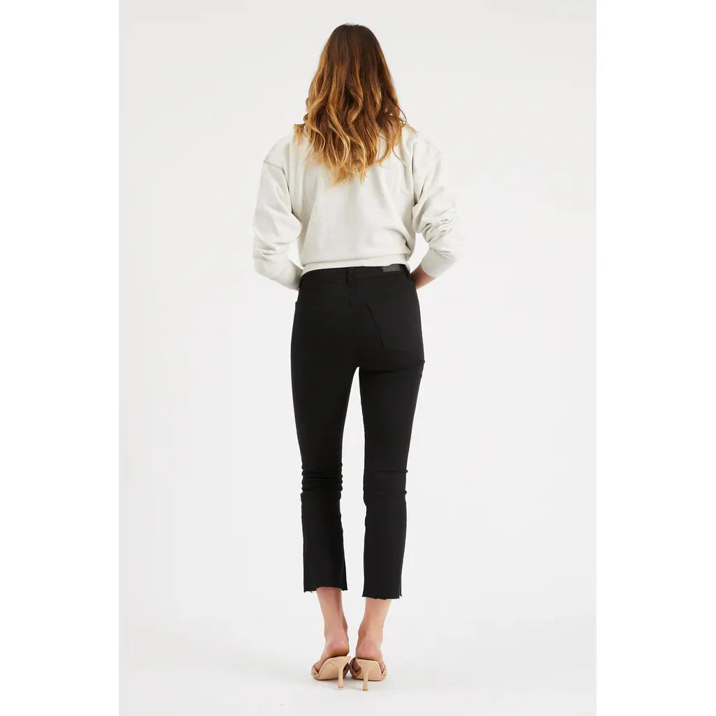 Etienne Marcel EM7510 in Black