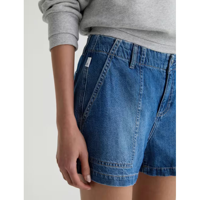 AG Jeans Analeigh Short in Gold Mountain