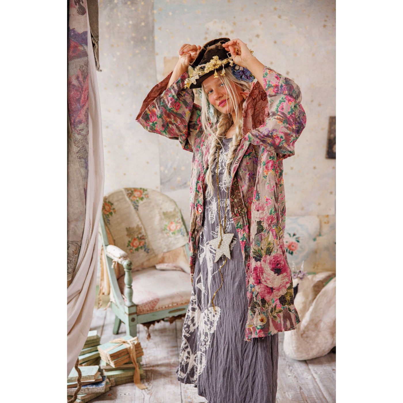 Magnolia Pearl Appliqué Cyrene Coat in Izmir