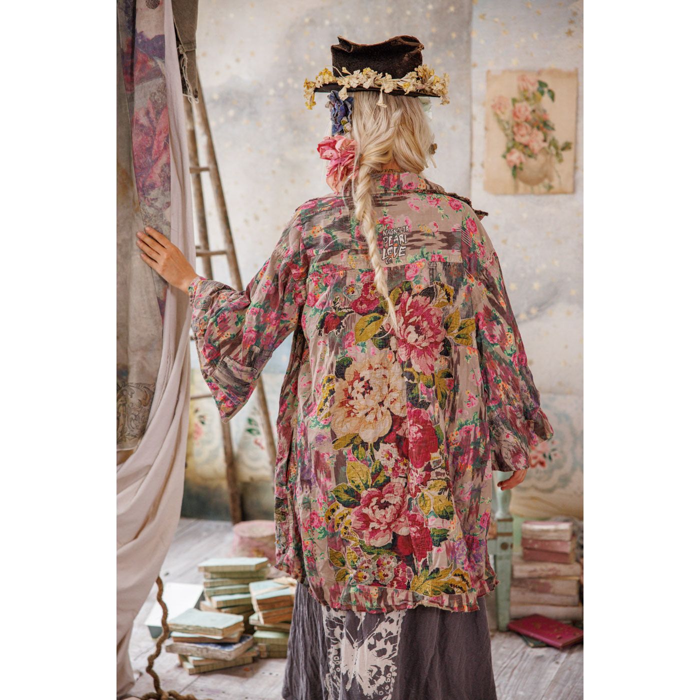 Magnolia Pearl Appliqué Cyrene Coat in Izmir