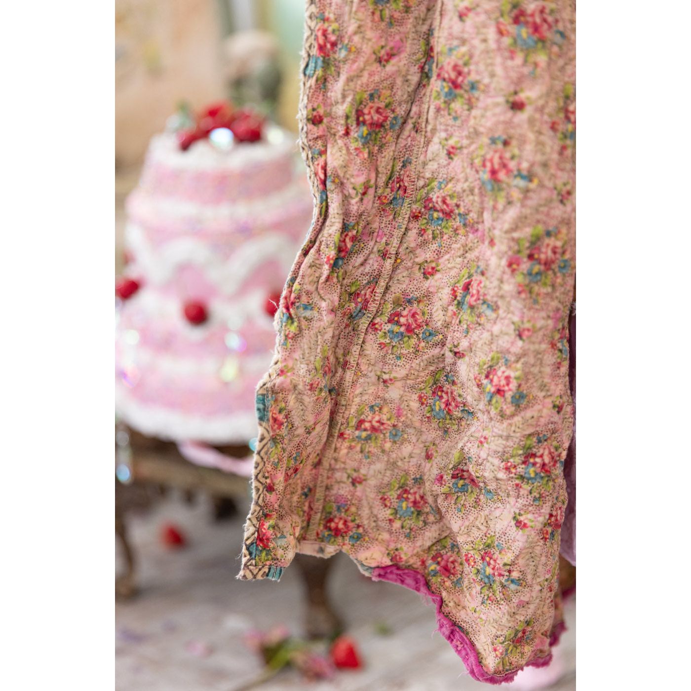 Magnolia Pearl Piecewise Dashi Kimono in Zazu
