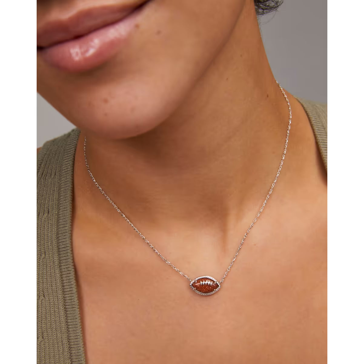 Kendra Scott Football Silver Short Pendant Necklace