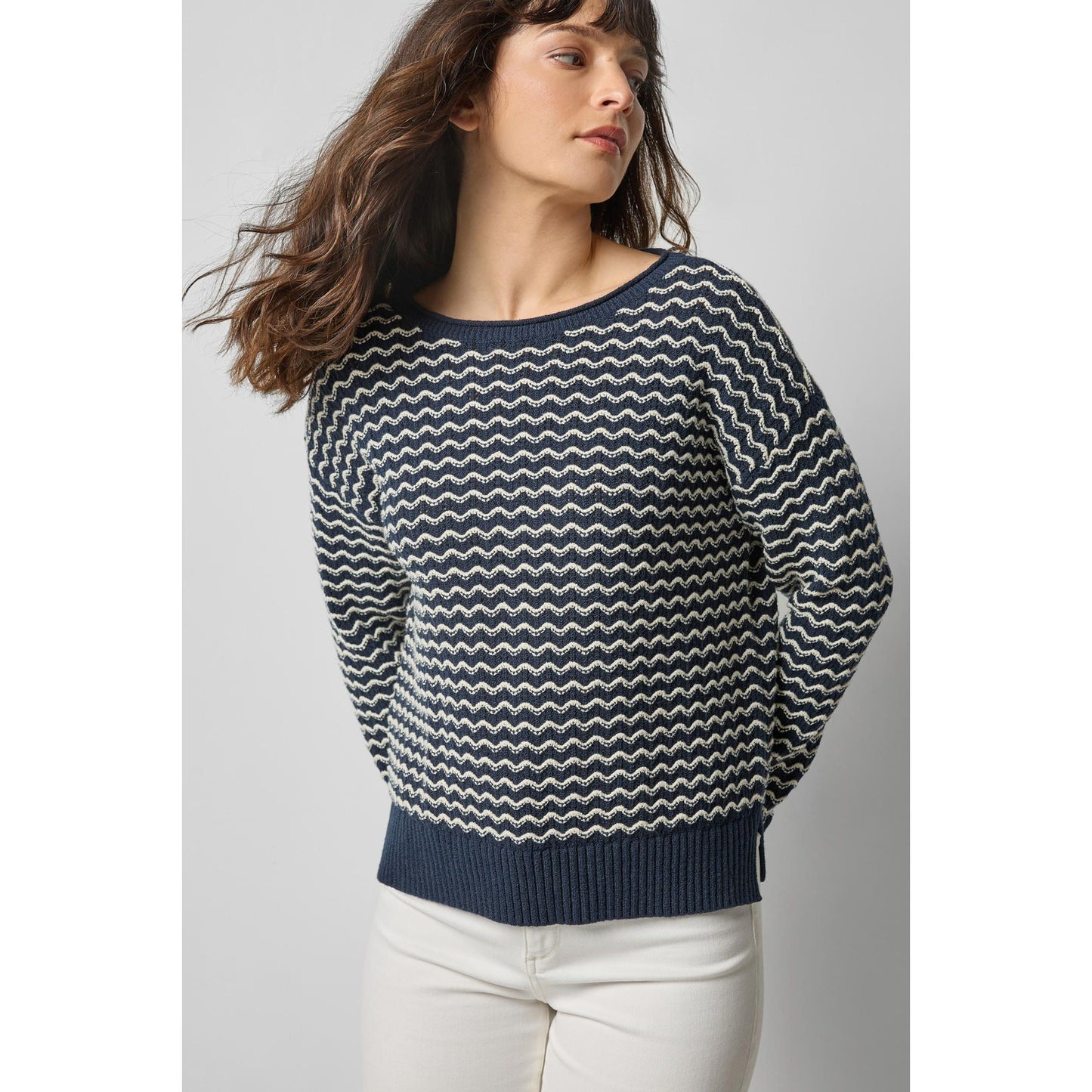 Lilla P Long Sleeve Zig-Zag Sweater in Navy