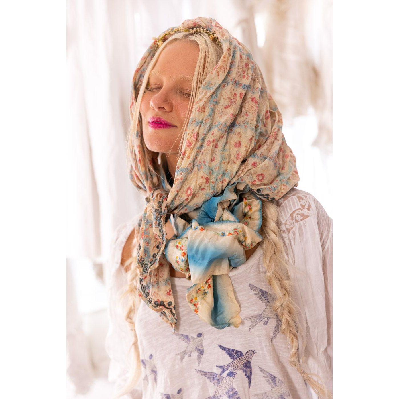 Magnolia Pearl Scallop Edge Era Scarf in Cassia