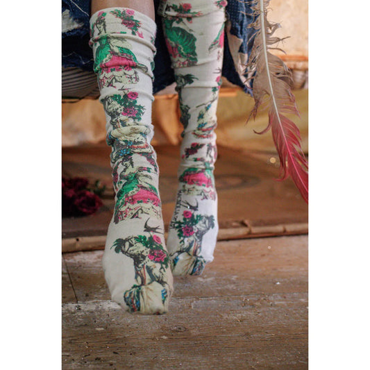 Magnolia Pearl Da Dame Verte OTK Socks 225 in Marquis
