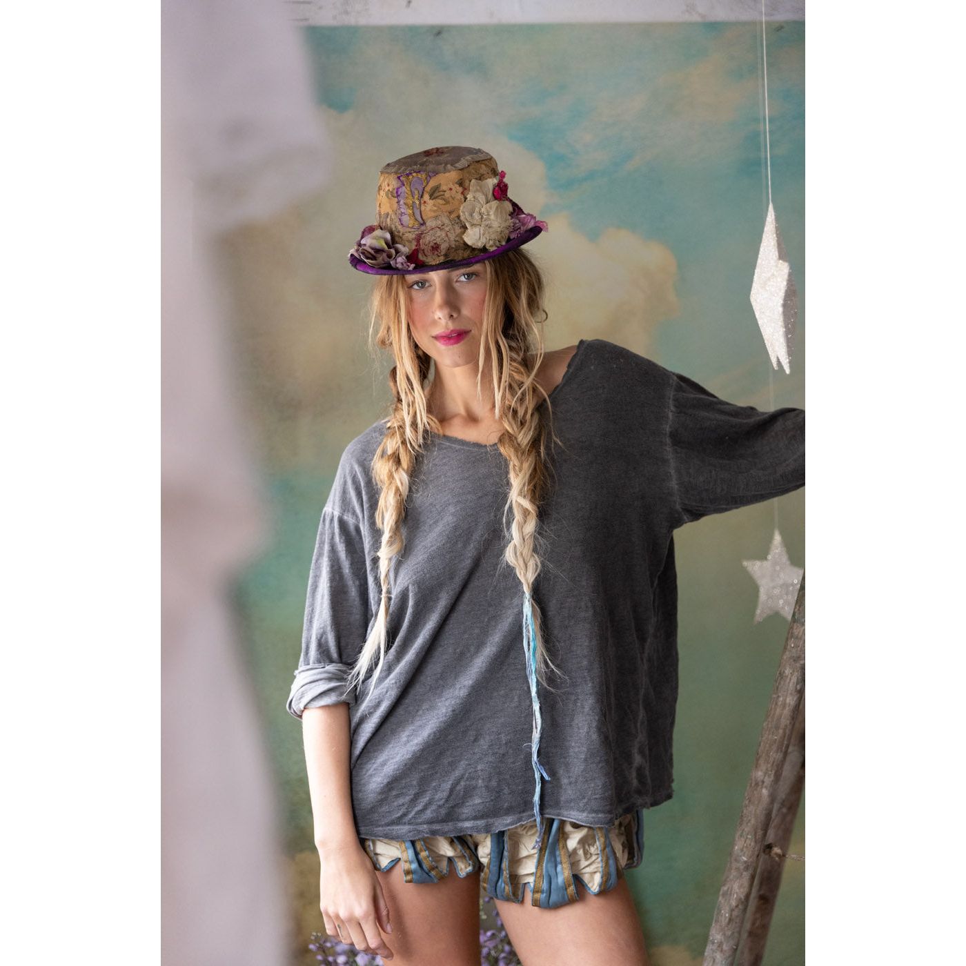 Magnolia Pearl Europa Long Sleeve Tee in Ozzy
