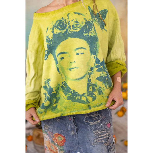Magnolia Pearl Butterfly Despierta Corazón Hermosa Sweatshirt in Sunshine