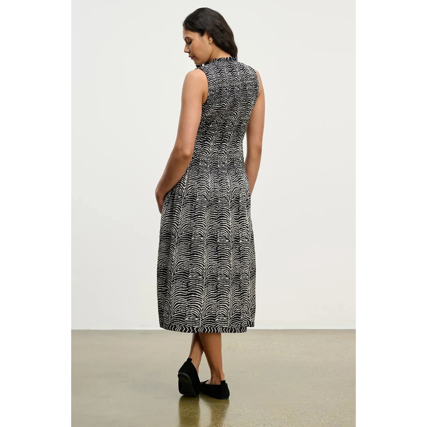Velvet by Graham & Spencer Katherine Autumn Fern Print Dress in Black