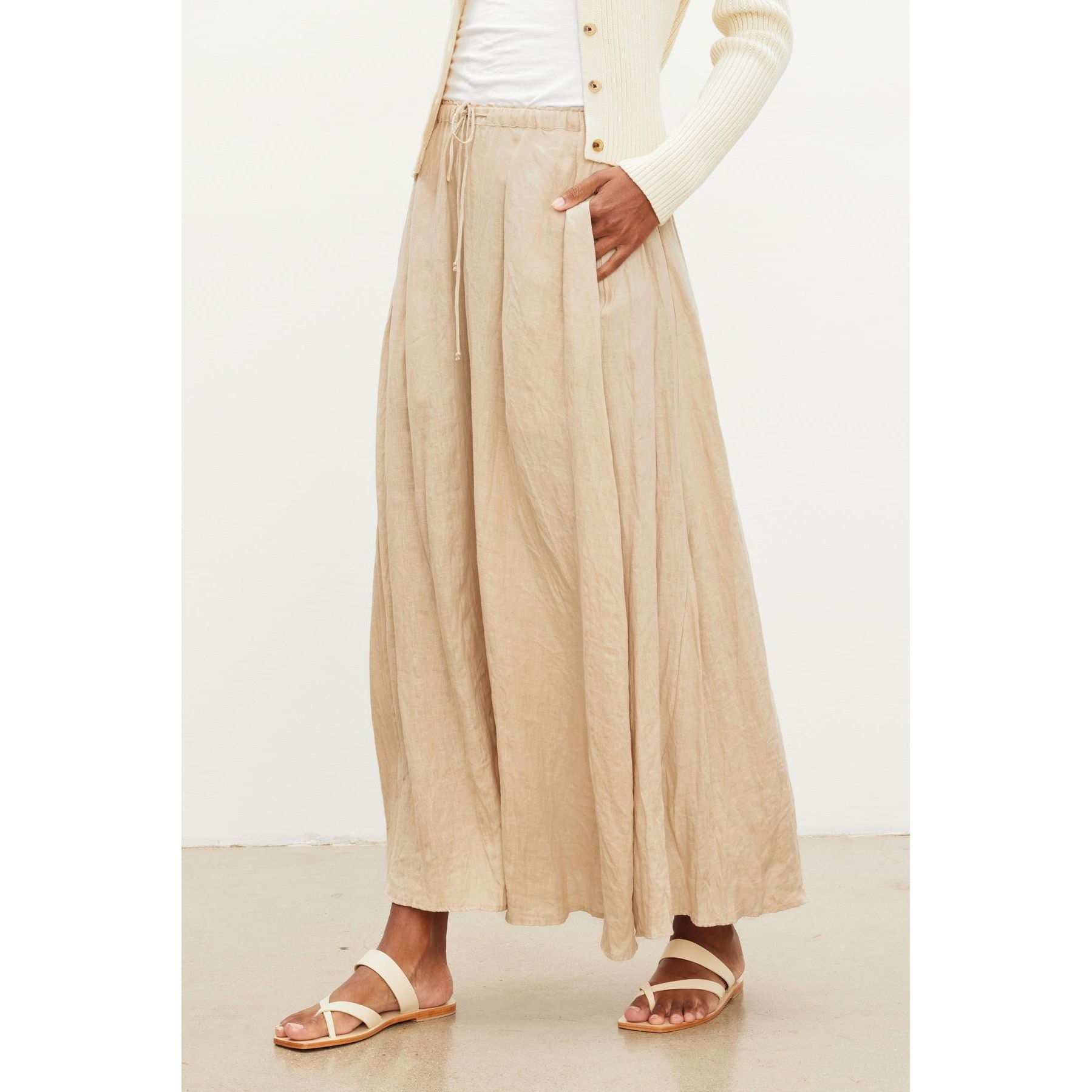 Velvet by Graham & Spencer Bailey Woven Linen Skirt in Bisquit