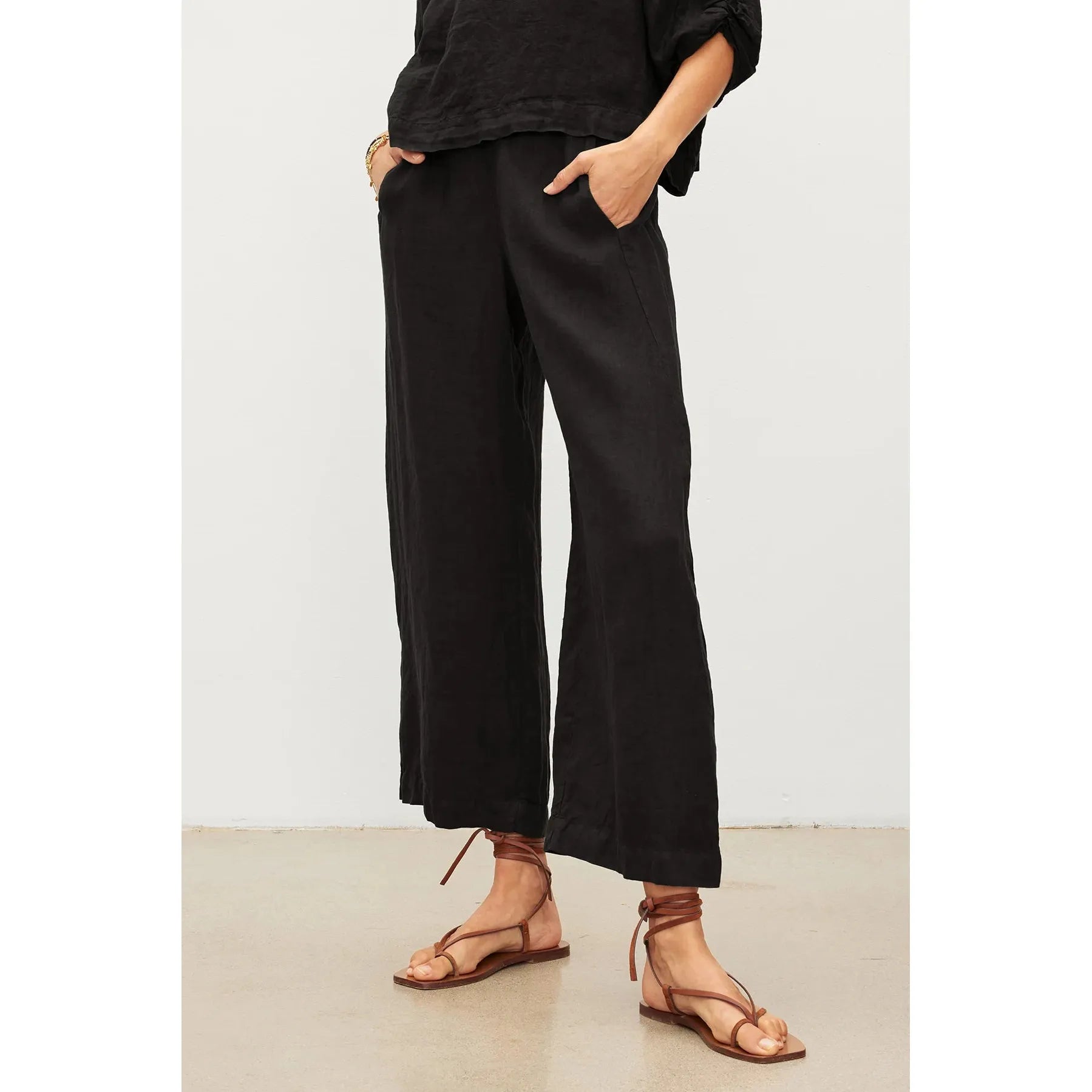 Velvet by Graham & Spencer Lola Linen Straight Leg Pant in Black