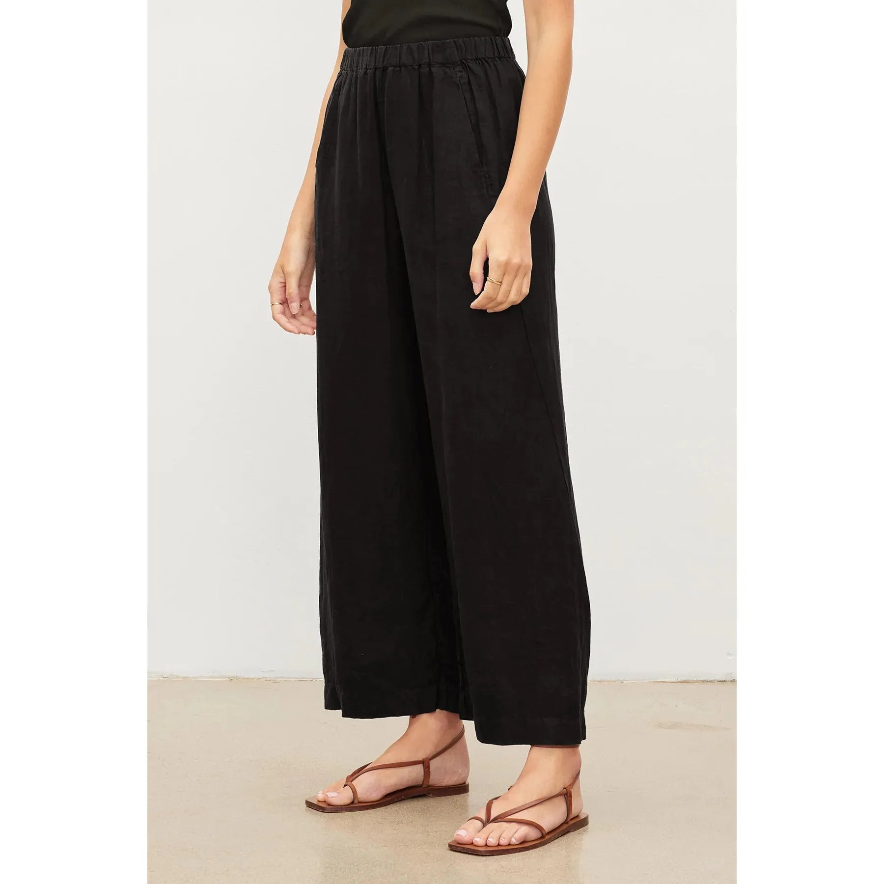 Velvet by Graham & Spencer Lola Linen Straight Leg Pant in Black