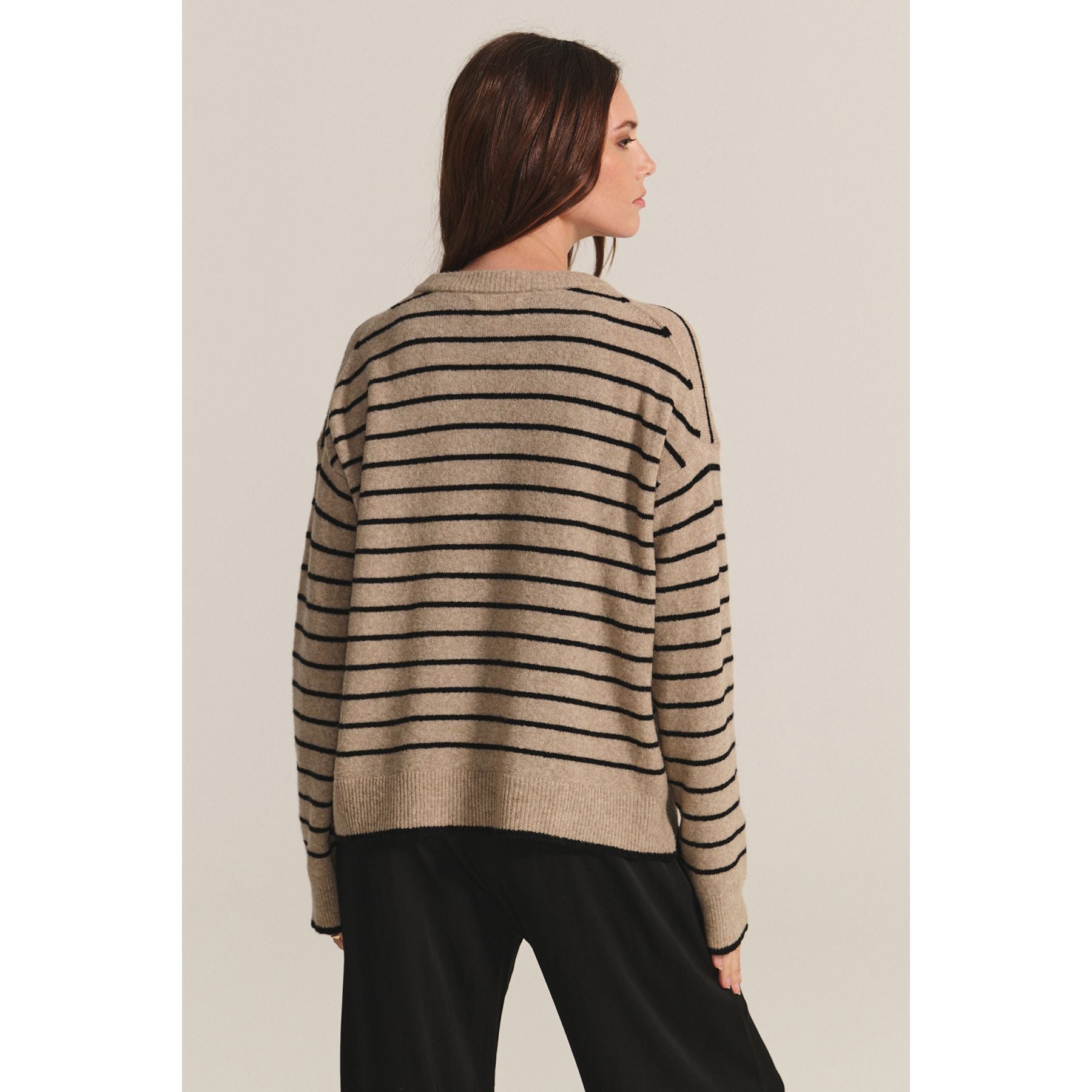 Velvet by Graham & Spencer Romyo Sweater in Oatmeal/Black