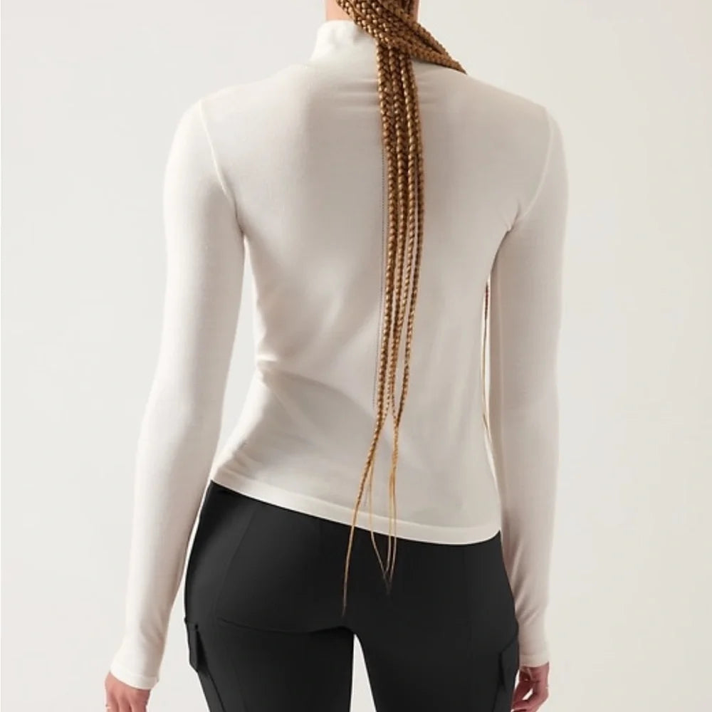 Athleta Ascent Seamless Turtleneck