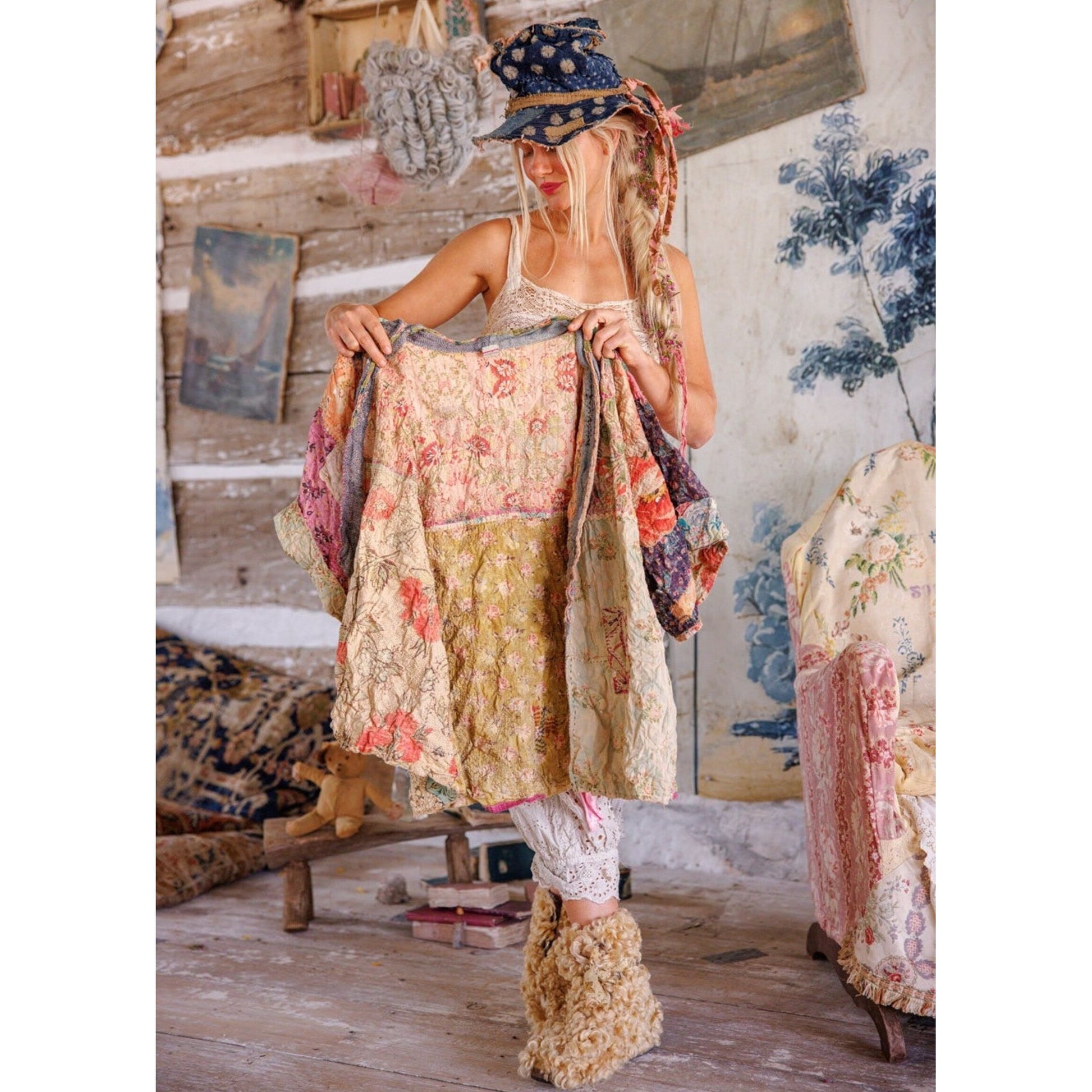 Magnolia Pearl Piecewise Crop Dashi Kimono in Wonderland