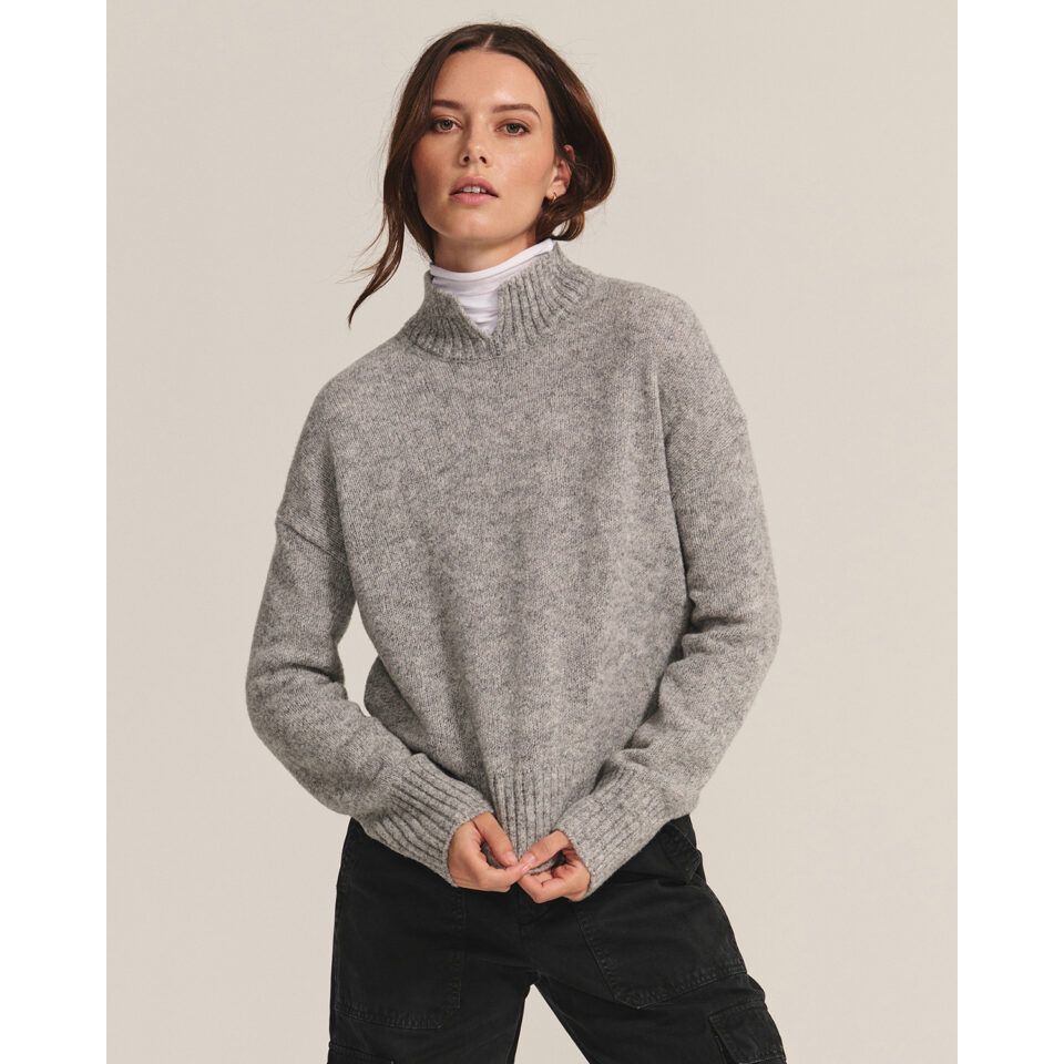Velvet by Graham & Spencer Brielle Sweater in Heather Grey