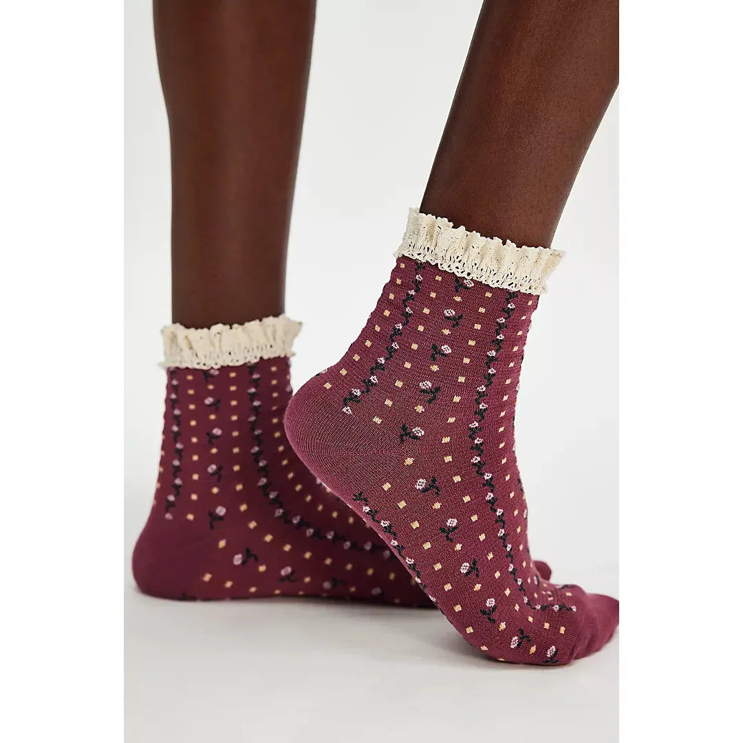 Free People Rosebud Waffle Knit Ankle Socks in Hawthorne Rose