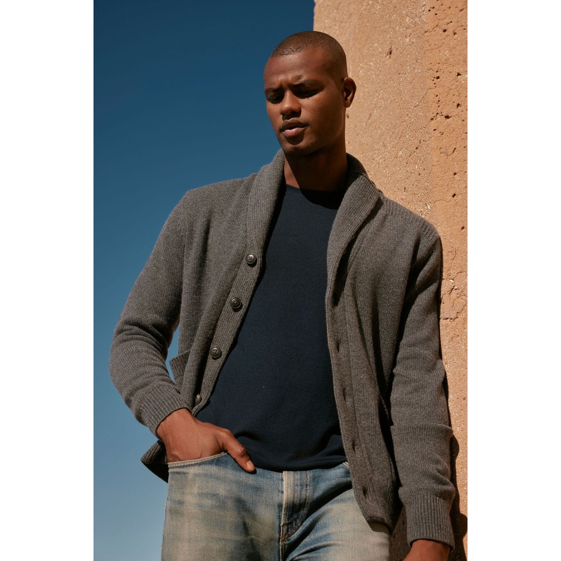 Velvetmen Thornton Button Front Cardigan in Charcoal